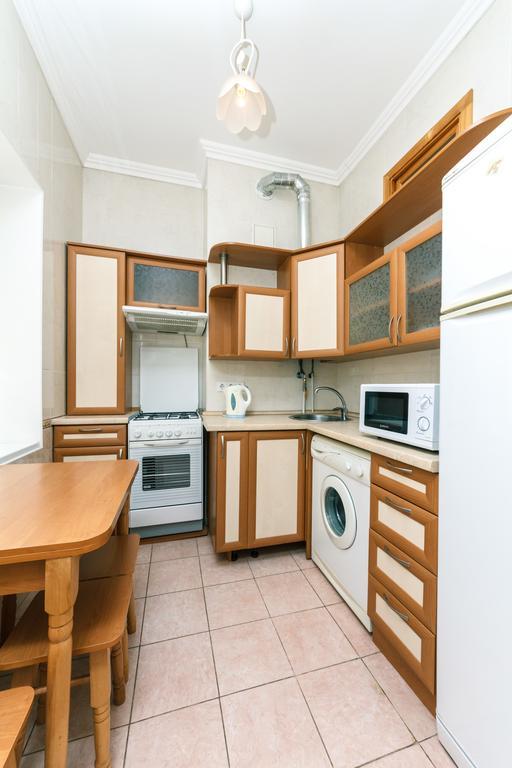 Apartment On Khreshchatyk キエフ エクステリア 写真