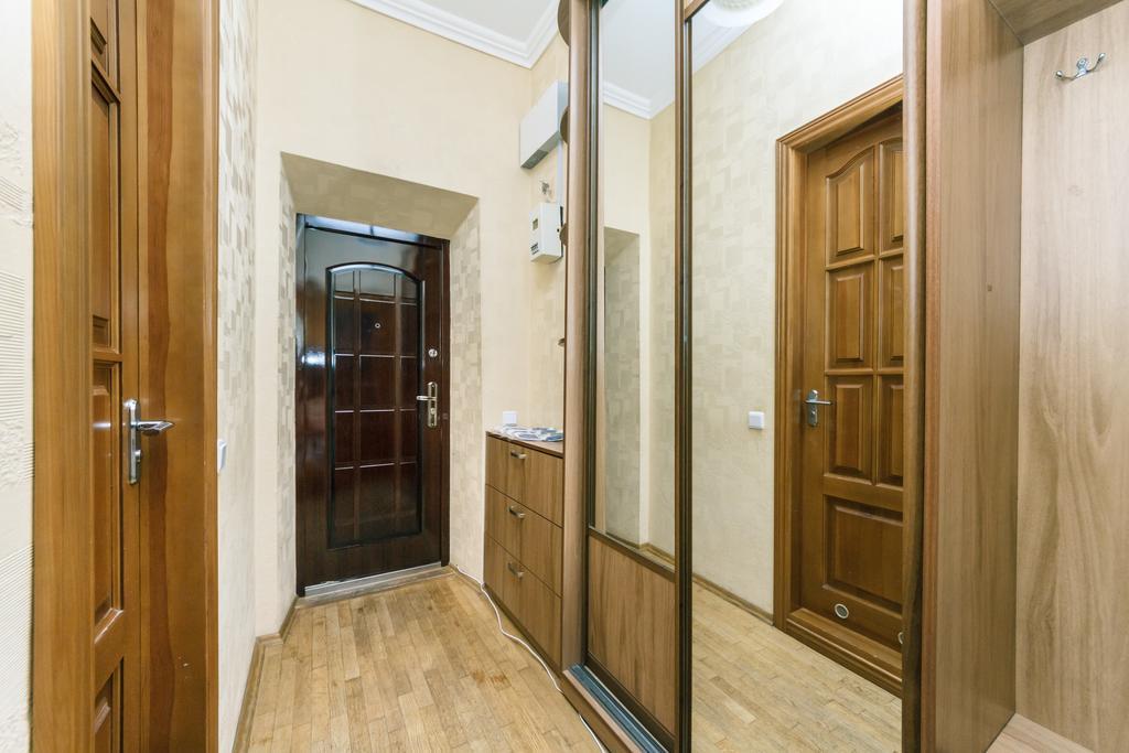 Apartment On Khreshchatyk キエフ エクステリア 写真